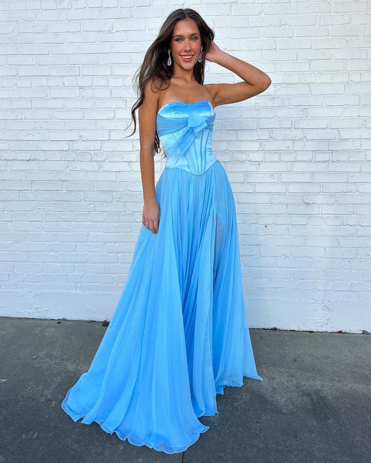 A-Line Strapless Sweetheart Floor-Length Chiffon Prom Dress with Bow Corset Bodice