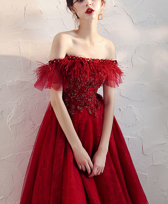 Off-Shoulder A-Line Knee-Length Tulle Lace Appliqué Homecoming Dress