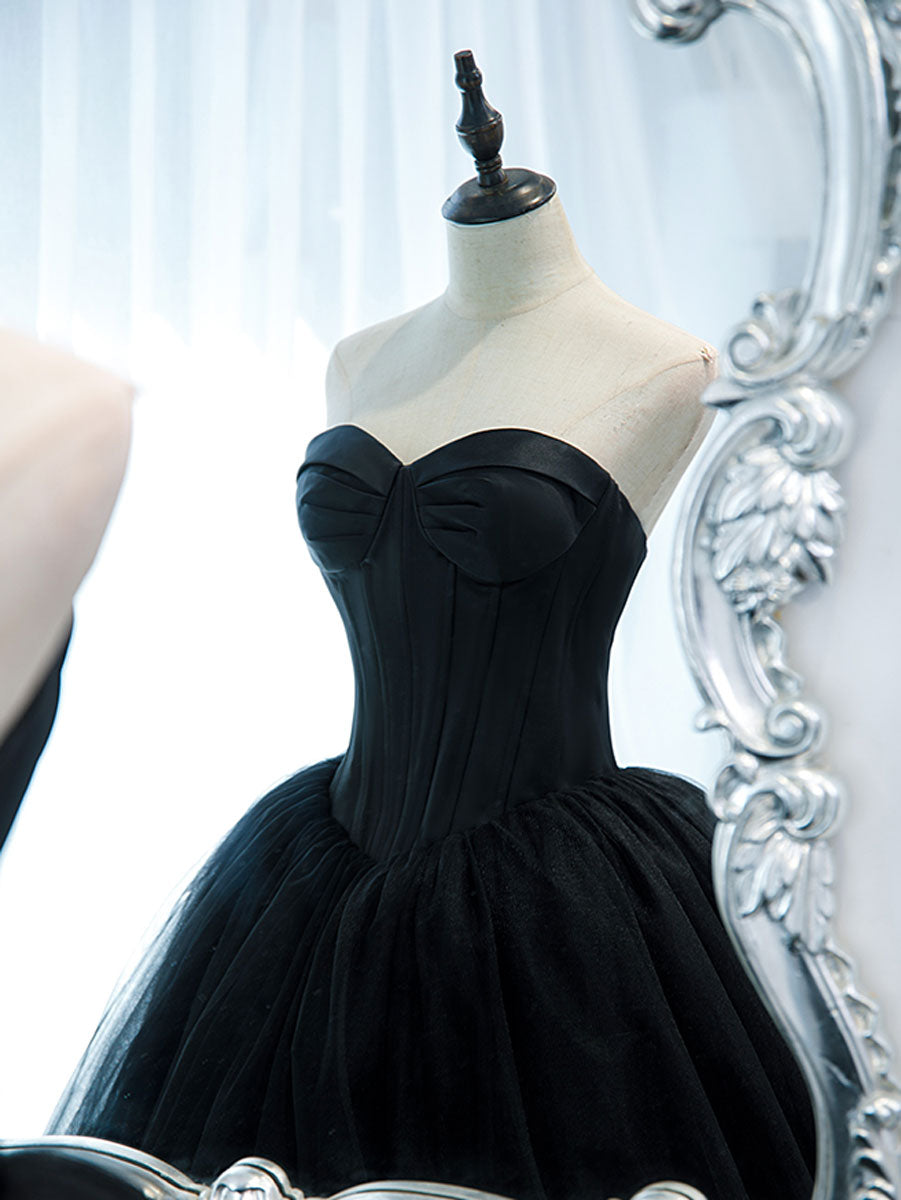 Ball Gown Sweetheart Floor-Length Black Tulle Prom Dress with Structured Corset Bodice