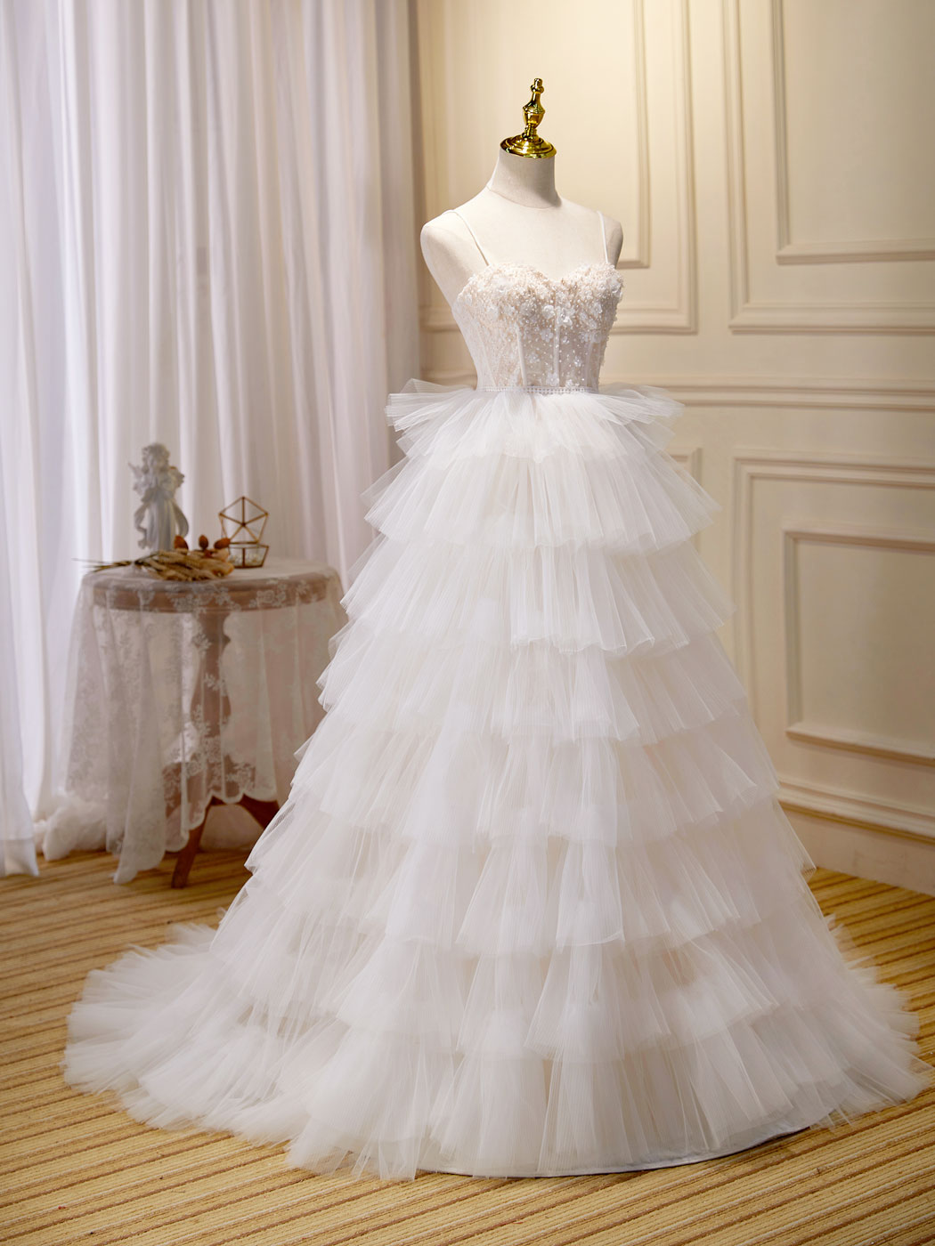 Ball Gown Sweetheart Spaghetti Straps Floor-Length White Tulle Prom Dress with Tiered Ruffle Skirt