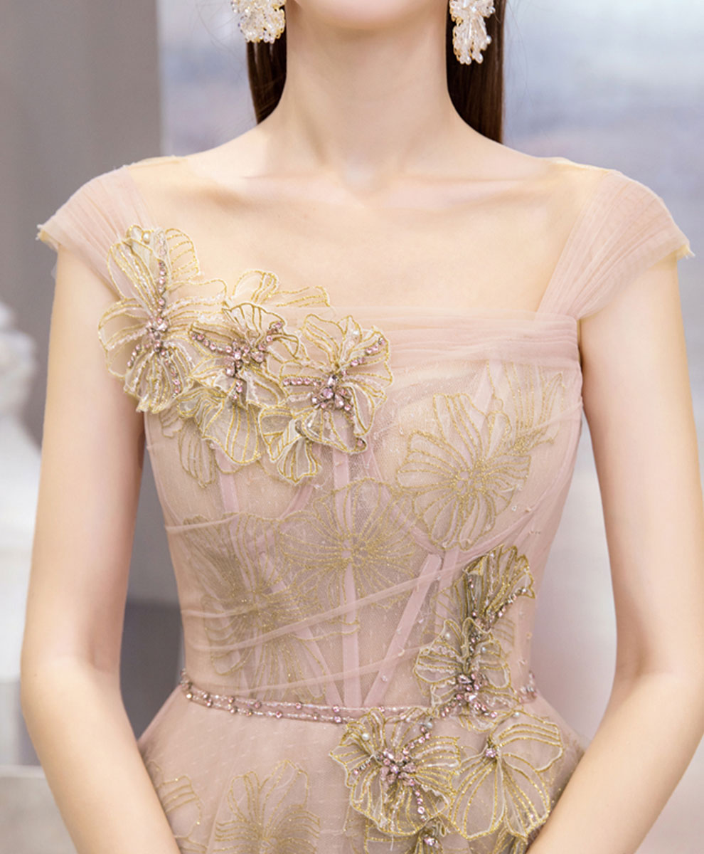 A-Line Illusion Square Neck Floor-Length Blush Pink Tulle Prom Dress with Floral Lace Appliqué