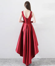 A-Line Sleeveless Scoop Neck High-Low Red Satin Homecoming Dress with Lace Bodice
