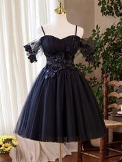 A-Line Sweetheart Neckline Knee-Length Black Tulle Floral Appliqué Homecoming Dress