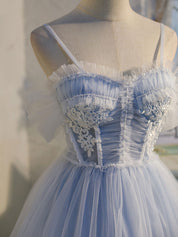 A-Line Sweetheart Neck Short Tulle Homecoming Dress with Lace Appliqué Bodice and Tiered Skirt