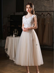A-Line Ivory V-Neck Tea-Length Tulle Homecoming Dress with Floral Appliqué