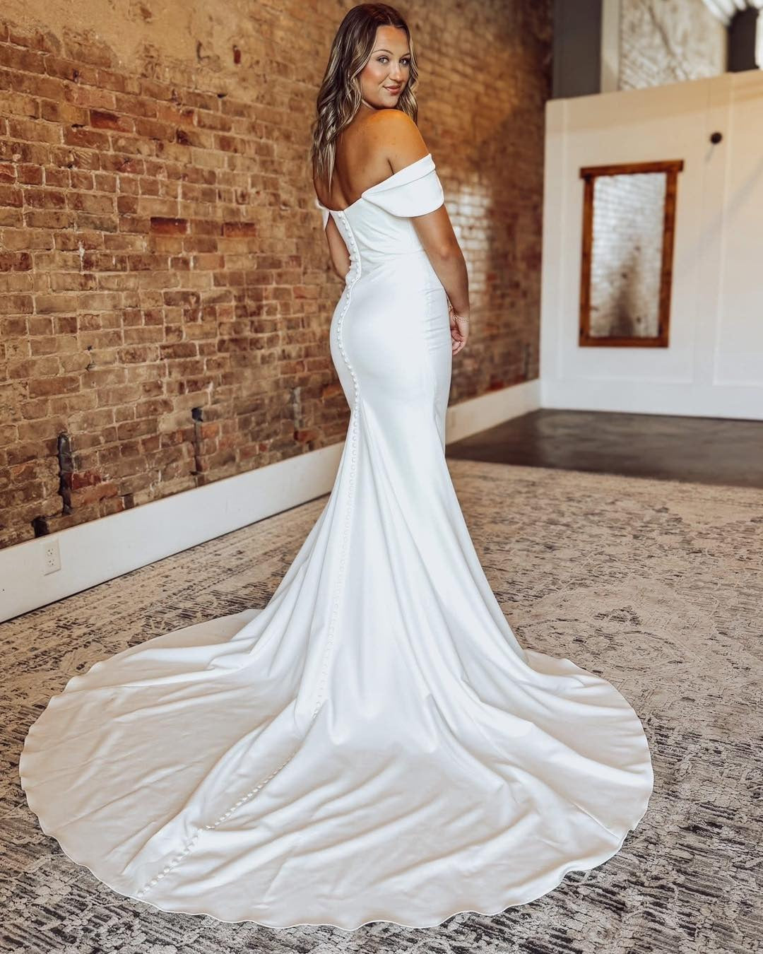 Satin_Mermaid_Boho_Bride_Dress.jpg