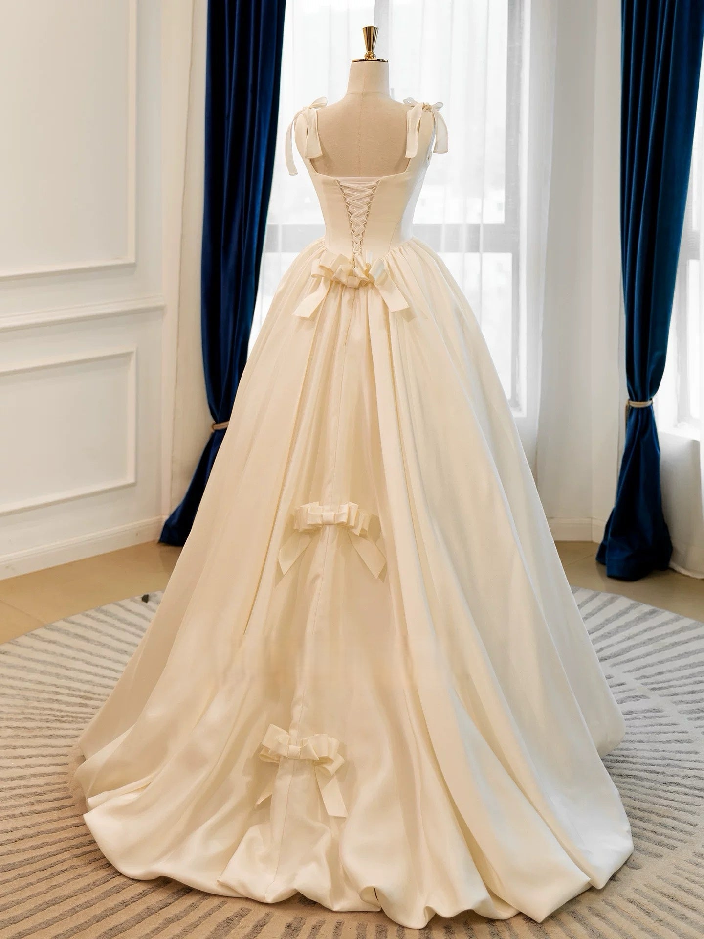 Elegant Bow Strap A-Line Taffeta Prom Dress