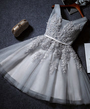 A-Line V Neck Sleeveless Tulle Short Homecoming Dress With Floral Lace Appliqué & Lace-Up Back