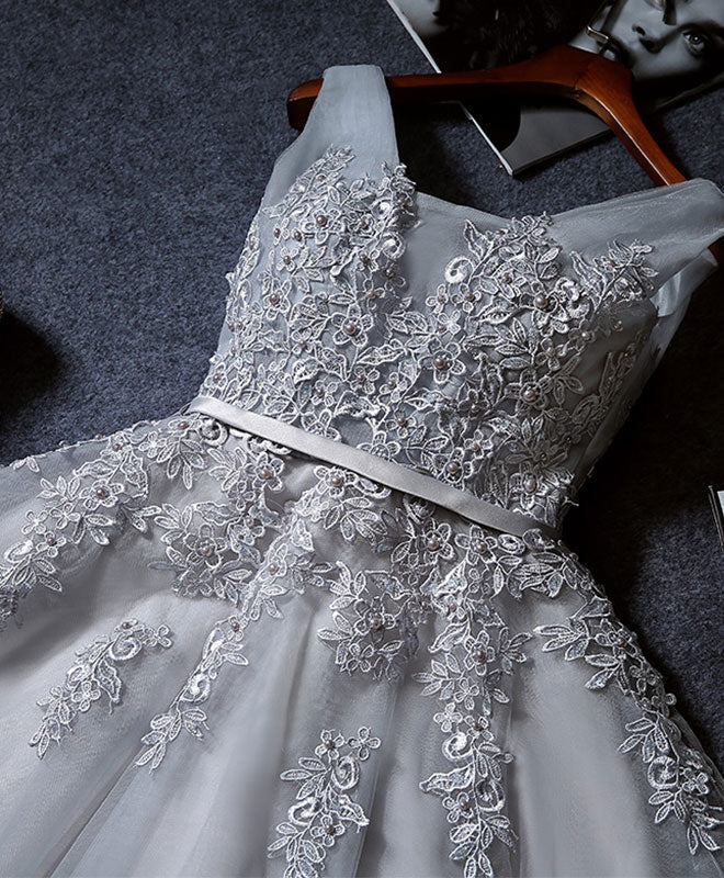 A-Line V Neck Sleeveless Tulle Short Homecoming Dress With Floral Lace Appliqué & Lace-Up Back