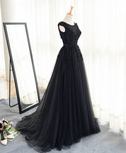 A-Line Cap Sleeve Black Tulle Prom Dress With Floral Lace Appliqué & Satin Waistband