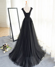 A-Line Cap Sleeve Black Tulle Prom Dress With Floral Lace Appliqué & Satin Waistband