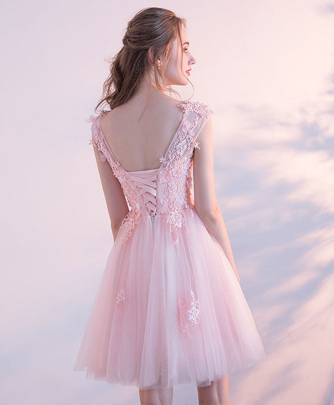 A-Line Scoop Neck Knee-Length Tulle & Lace Homecoming Dress with Floral Appliqué