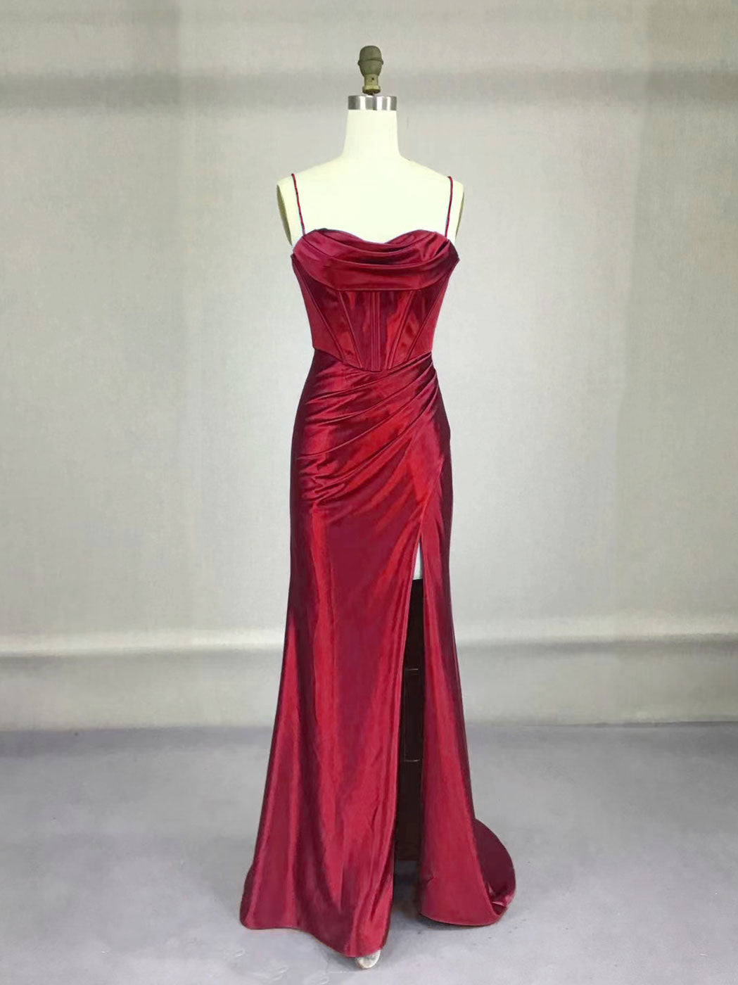 Sheath Sweetheart Neck Floor-Length Emerald Green Satin Prom Dress with Draped Bodice and Thigh-High Slit