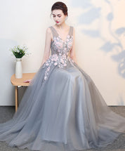 A-Line V-Neck Floor-Length Tulle & Lace Appliqué Prom Dress