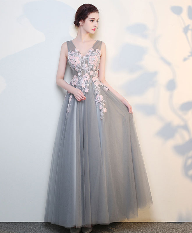 A-Line V-Neck Floor-Length Tulle & Lace Appliqué Prom Dress