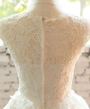 A-Line Scoop Neck Knee-Length Ivory Tulle & Lace Homecoming Dress with Cap Sleeves